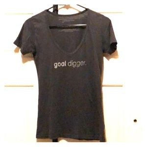 Good hYOUman Tee “Goal Digger”